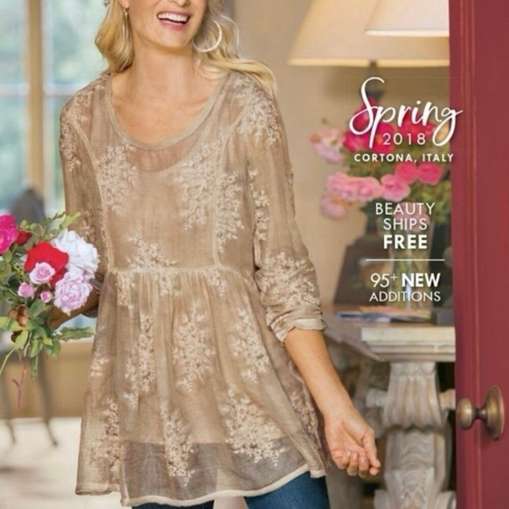 SOFT SURROUNDINGS Tan Floral Silk Overlay Size Petite Medium comfort long sleeve